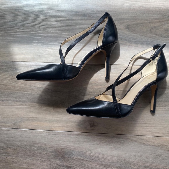 Nine West Heels with Cross Strap Black 7.5 - Picture 3 of 11